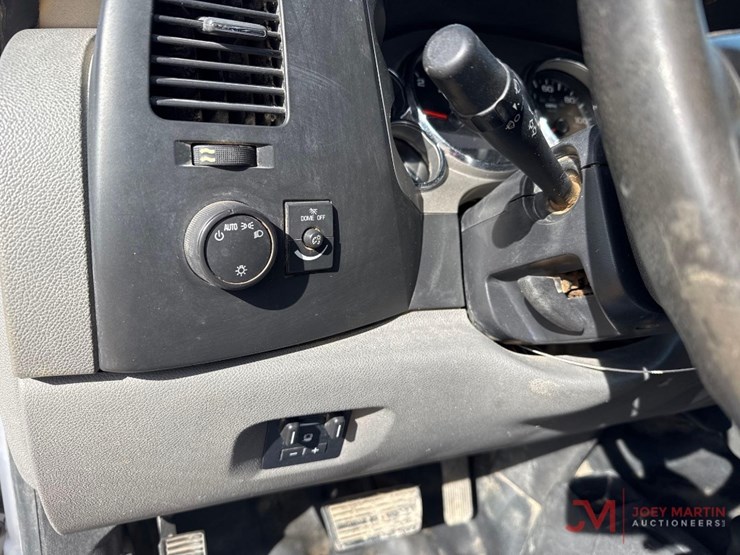 2012-gmc-sierra-2500-image-31