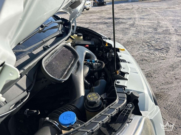 2017-ford-transit-image-8