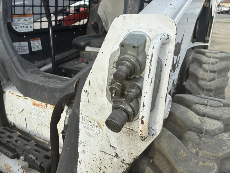 2018-bobcat-s570-image-8