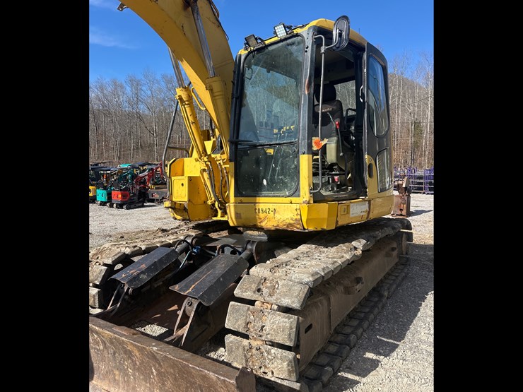 komatsu-pc138us-lc-image-8