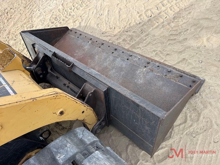 caterpillar-246b-image-18