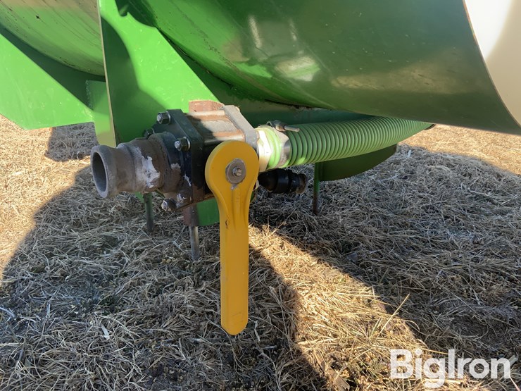 john-deere-8235r-image-9