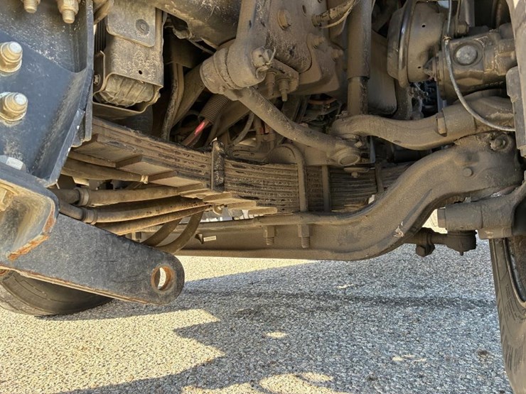 2021-freightliner-dump-truck-image-12