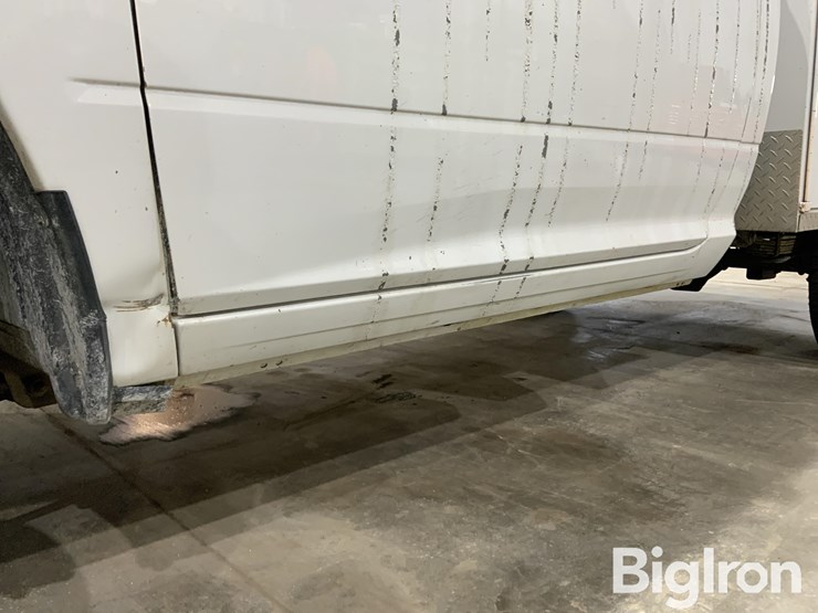 2013-dodge-2500-image-13