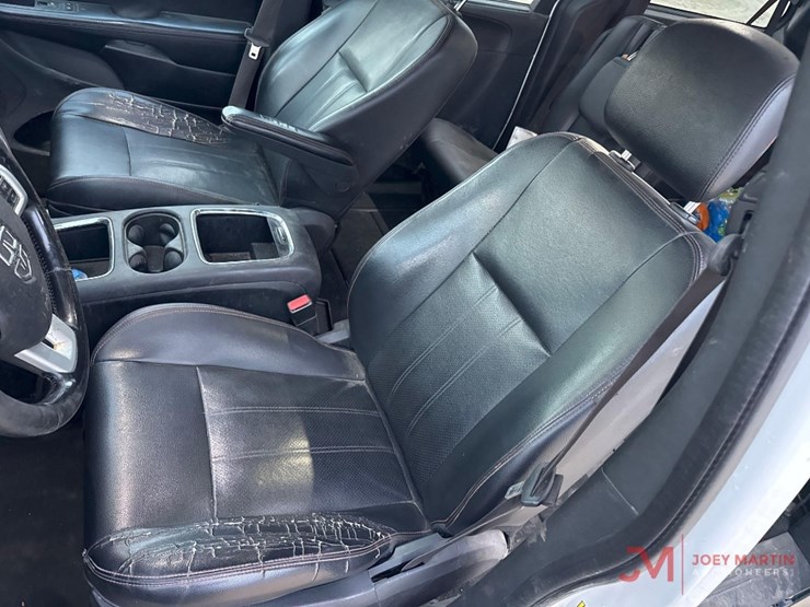 2019-dodge-grand-caravan-image-21