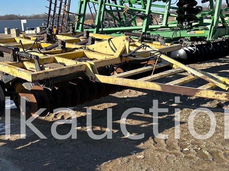 landoll-1200-soilmaster-image-1