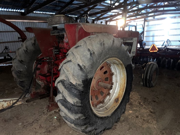 #214-•-1968-farmall-806d-tractor-(rib-lake,-wi)-image-4