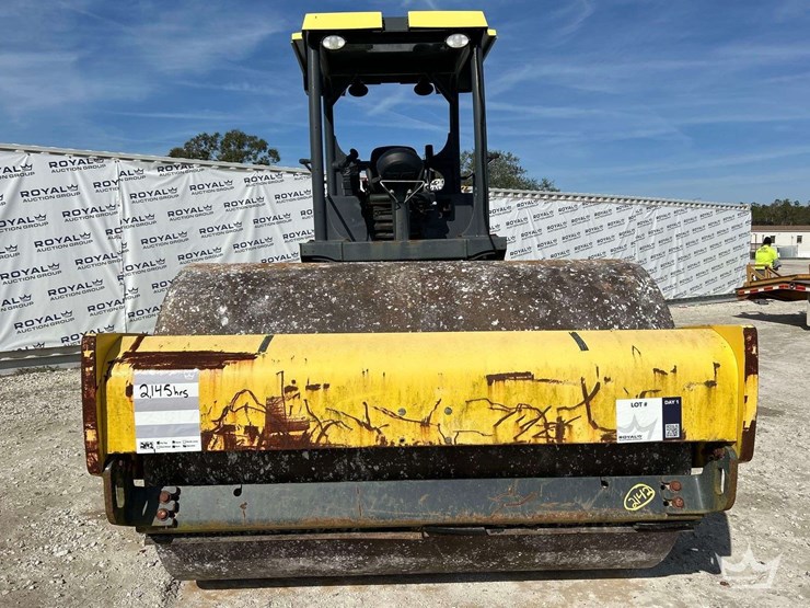 2019-bomag-bw211d-5-image-25