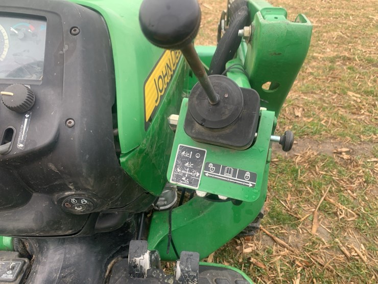 john-deere-3032e-image-14