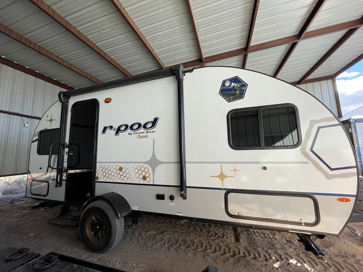 #149-•-2024-r-pod-trailer-(nm-title)-image-1