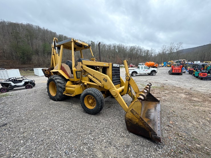 caterpillar-416-image-7