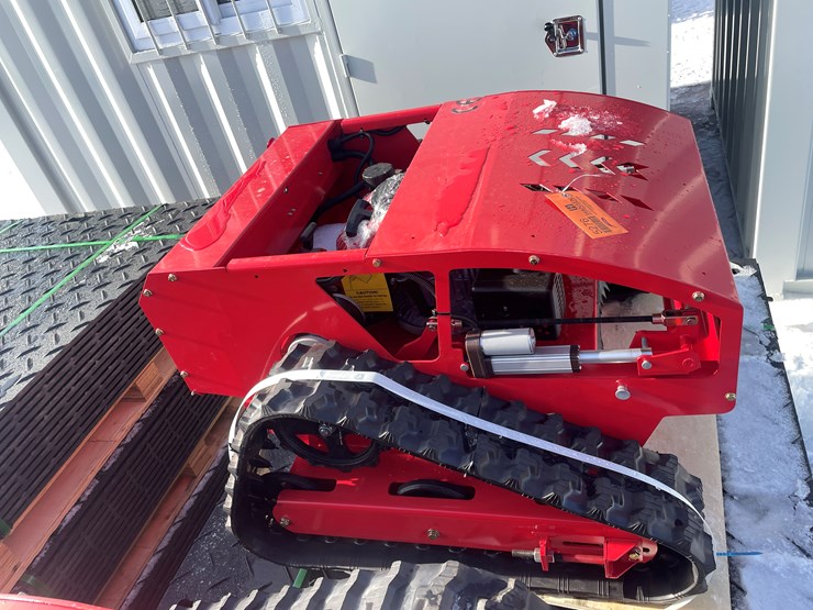 #180-•-remote-controlled-lawn-mower-(mosinee,-wi)-image-4