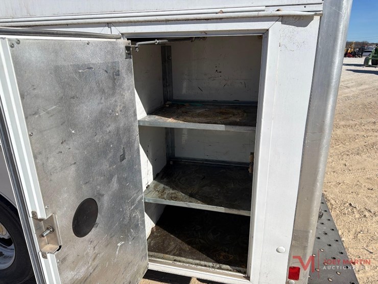 2013-chevrolet-3500-image-14