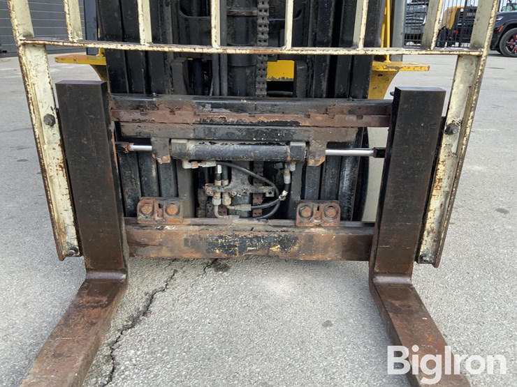 yale-50vx-lpg-forklift-image-10