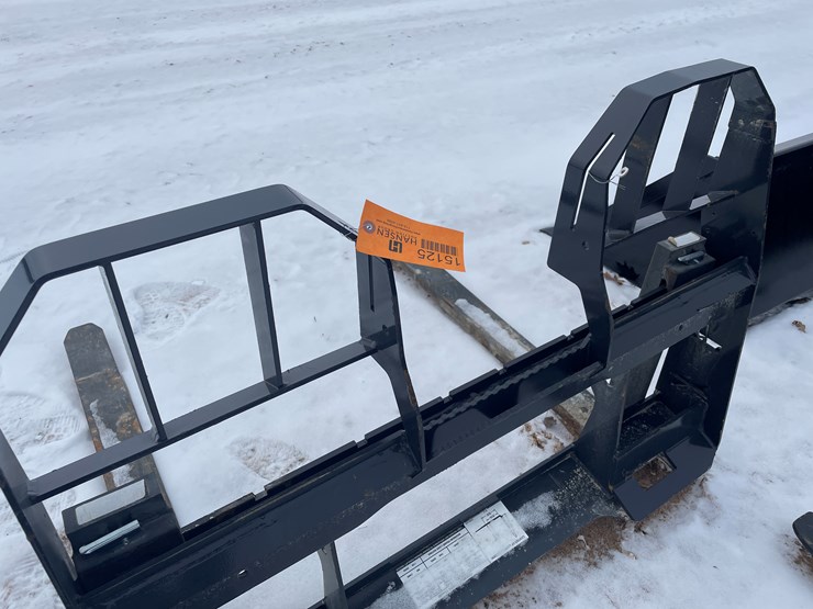 bobcat-pallet-fork-image-5