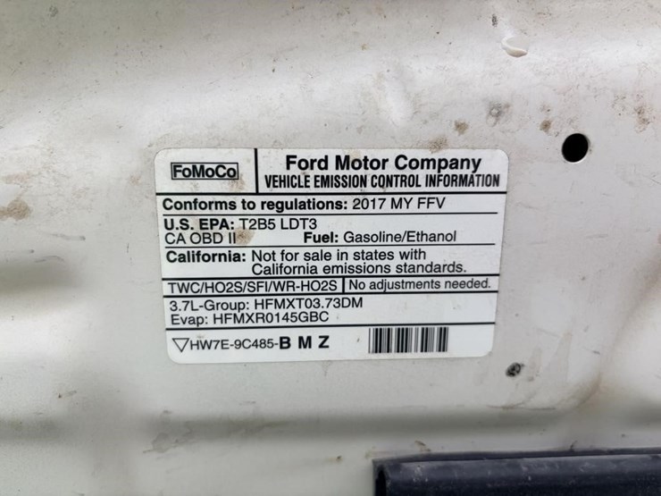 2017-ford-explorer-image-10