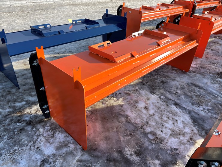 #18018-•-unused-snow-pusher-with-steel-blade-(princeton,-mn)-image-3