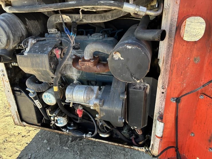 2019-bobcat-s70-image-9