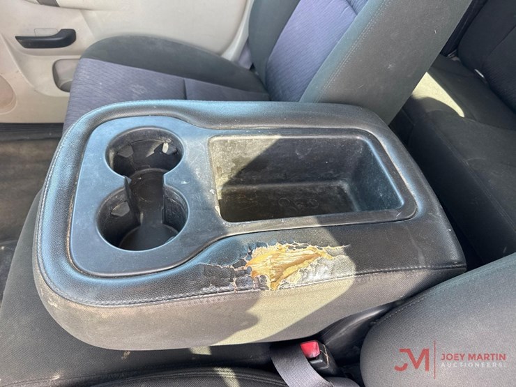 2012-gmc-sierra-2500-image-25