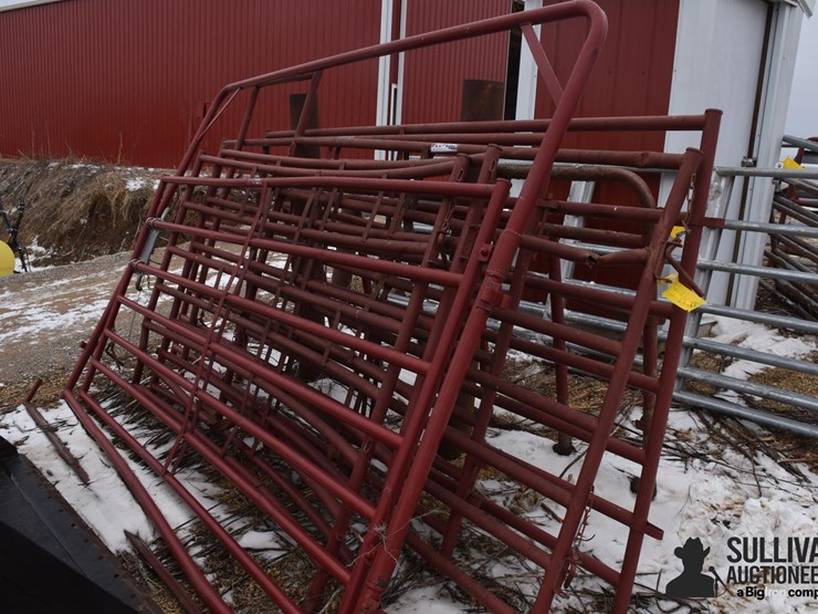 tarter-value-90-sweep-tub-corral-gates-image-1