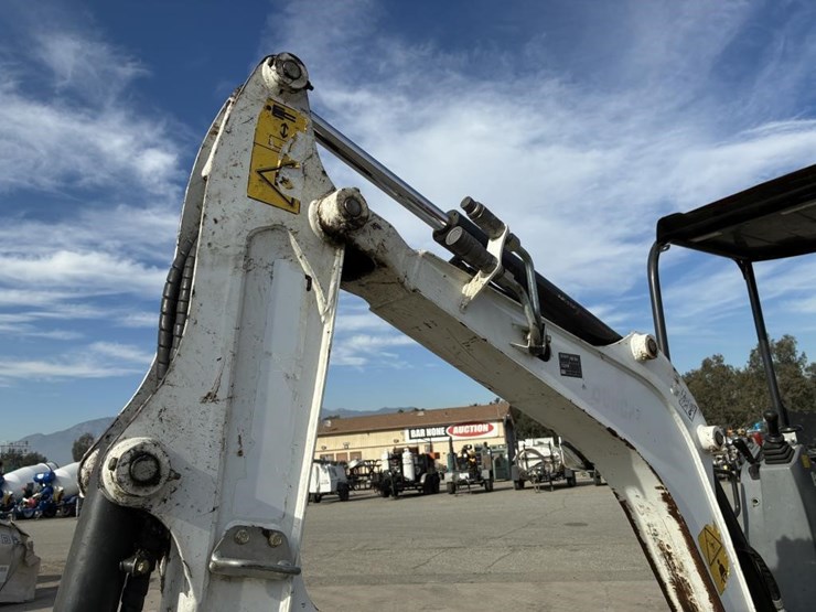 2021-bobcat-e20-image-8