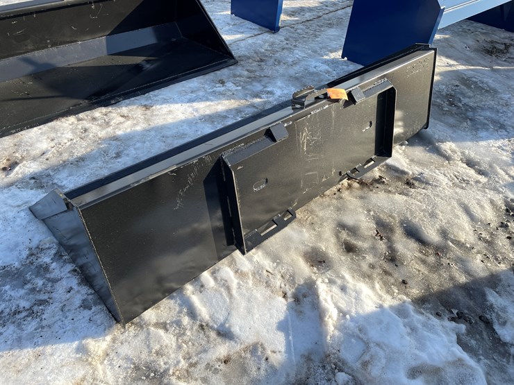 #18027-•-unused-skid-steer-bucket-with-blade-(princeton,-mn)-image-3