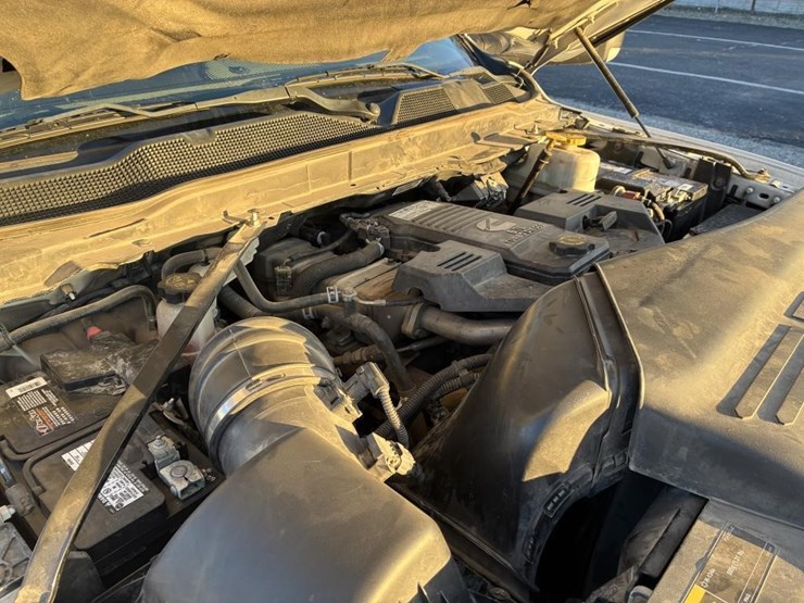 2019-dodge-ram-5500-image-10