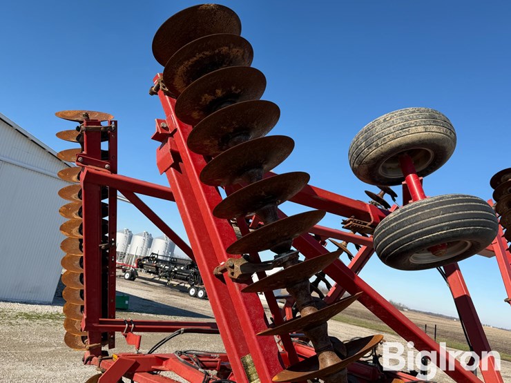 case-ih-3950-image-13