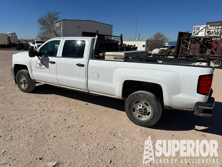 2019-chevrolet-2500-image-5