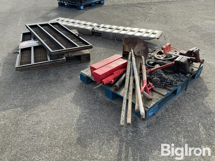 trailer-ramps,-shop-equipment-&-shovels-image-1