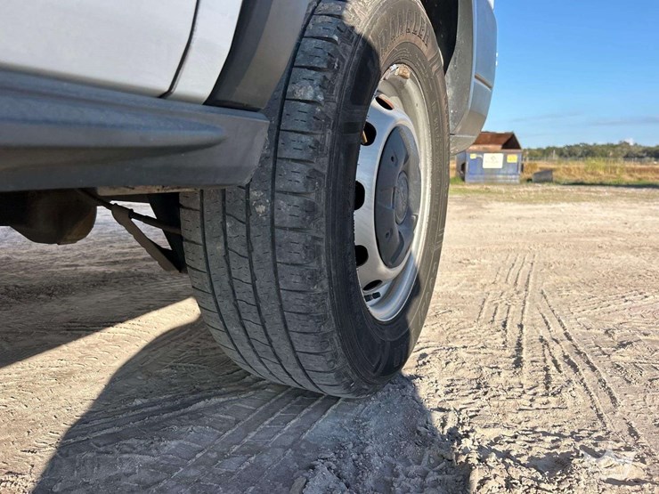 2017-ford-transit-image-27