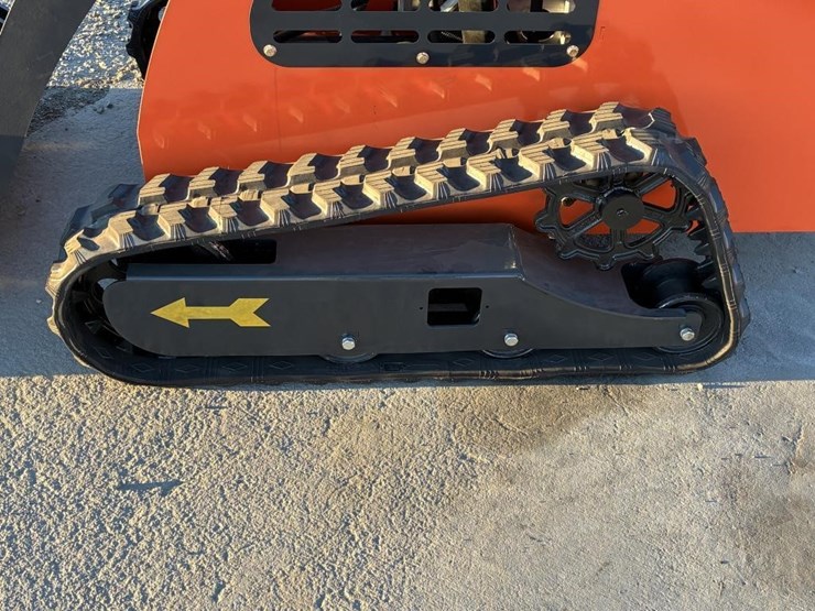 2025-aboss-gh350-skid-steertrack-loader-image-8