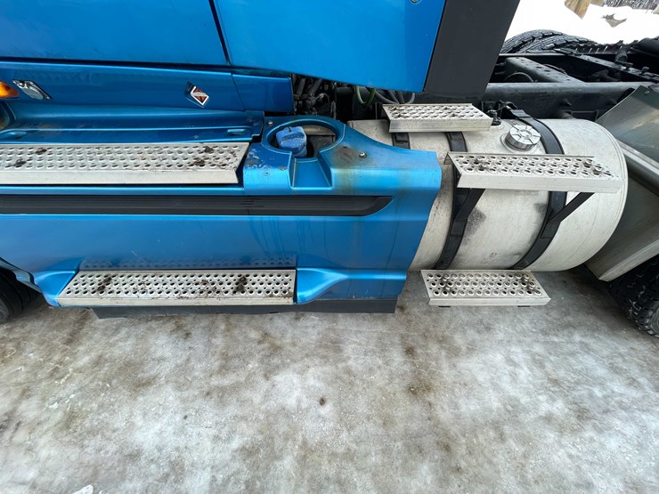 2014-international-prostar-image-55