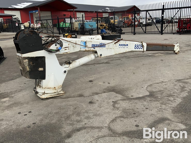 2001-maxilift-cobra-8805-telescoping-boom-w/remote-image-5