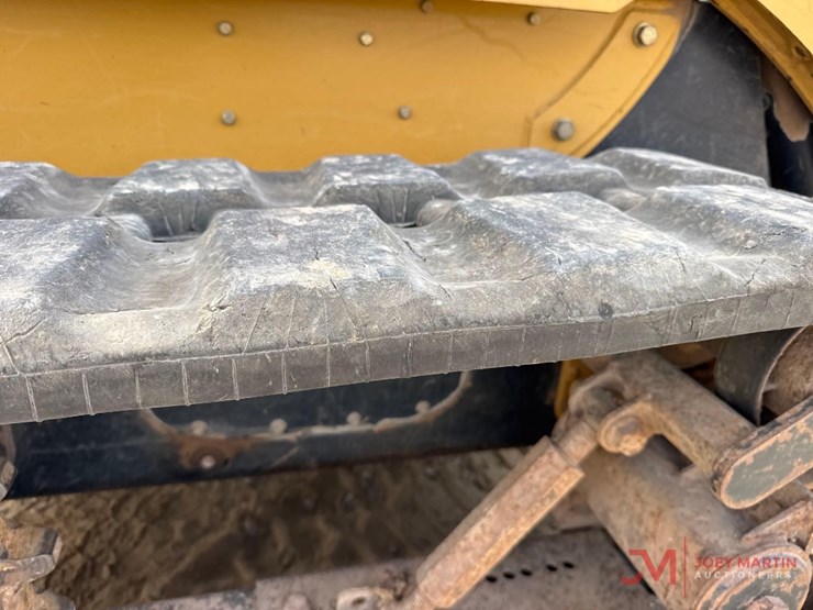 caterpillar-246b-image-15