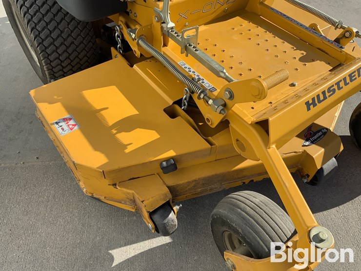 hustler-x-1-60”-riding-lawnmower-w/rear-discharge-image-11