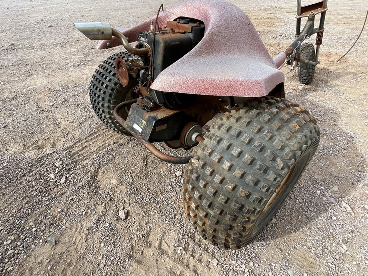 #202-•-three-wheeler-image-11