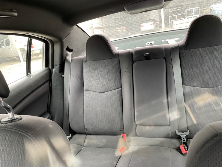 #111-•-2013-chrysler-200-(nm-title)-image-22