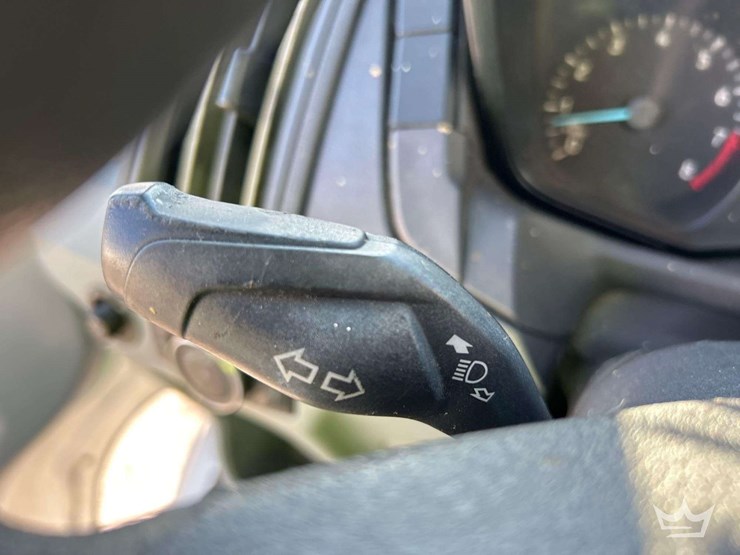 2017-ford-transit-image-14