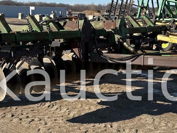 john-deere-712-image-1