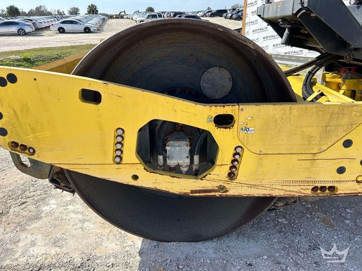 2019-bomag-bw211d-5-image-10