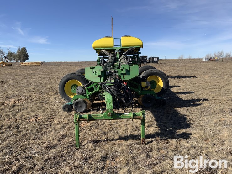 2010-john-deere-1770nt-ccs-image-2