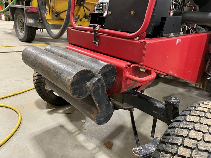 toro-groundsmaster-325d-image-24