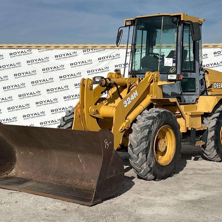 2004 DEERE 324H