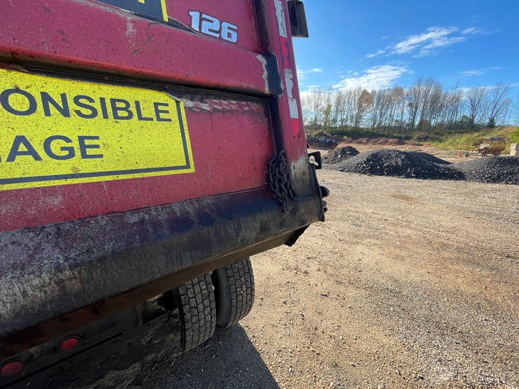 #312-•-2003-freightliner-dump-truck-(has-wi-title)-(denmark,-wi)-image-29
