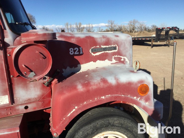 1970-white-4000-image-9