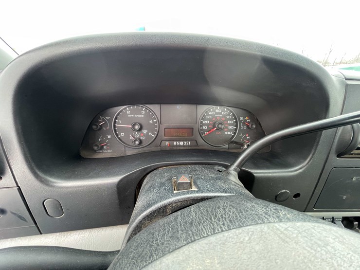 2006-ford-f550-xl-image-55