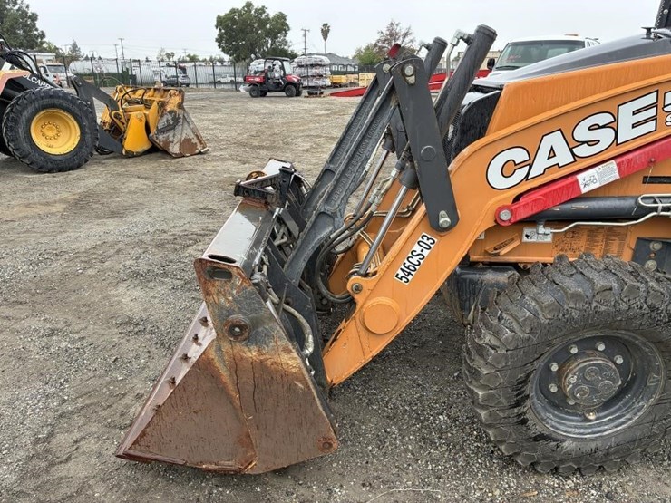 2019-case-580sn-image-5