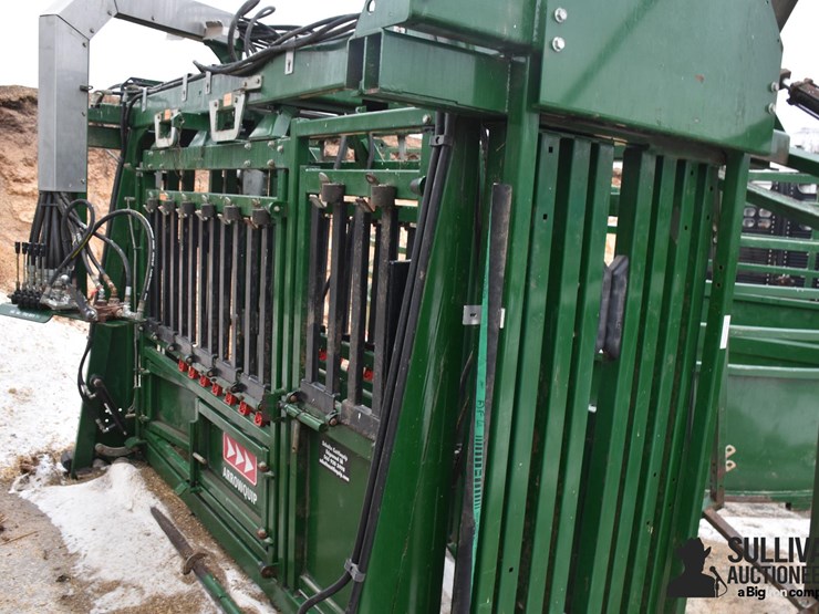 arrowquip-55-gen-chute,-alleyway,-tub,-&-head-gate-image-8