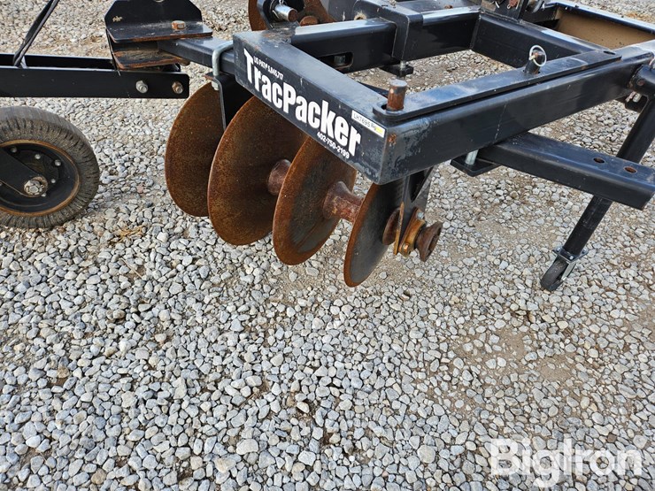 2014-trac-packer-front-mount-pivot-track-closer-image-14